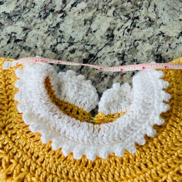 Handcrafted crochet baby dress - Picture 5 of 8